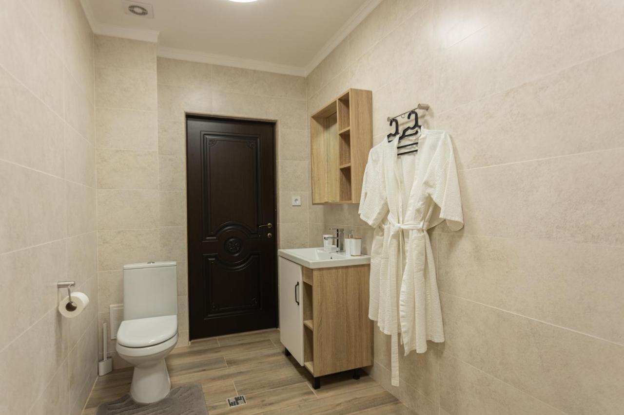Hotel Nikopoli On Vodopadnaya 21А New Athos Екстериор снимка