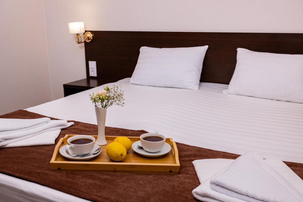 Hotel Nikopoli On Vodopadnaya 21А New Athos Екстериор снимка