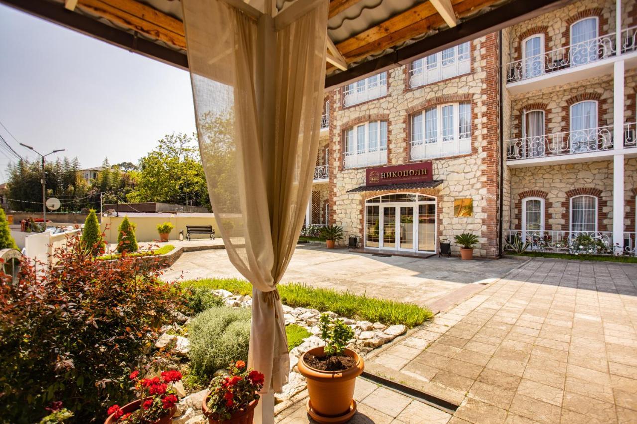 Hotel Nikopoli On Vodopadnaya 21А New Athos Екстериор снимка
